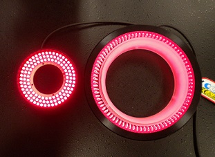 本セミナーで使用するリング照明の画像