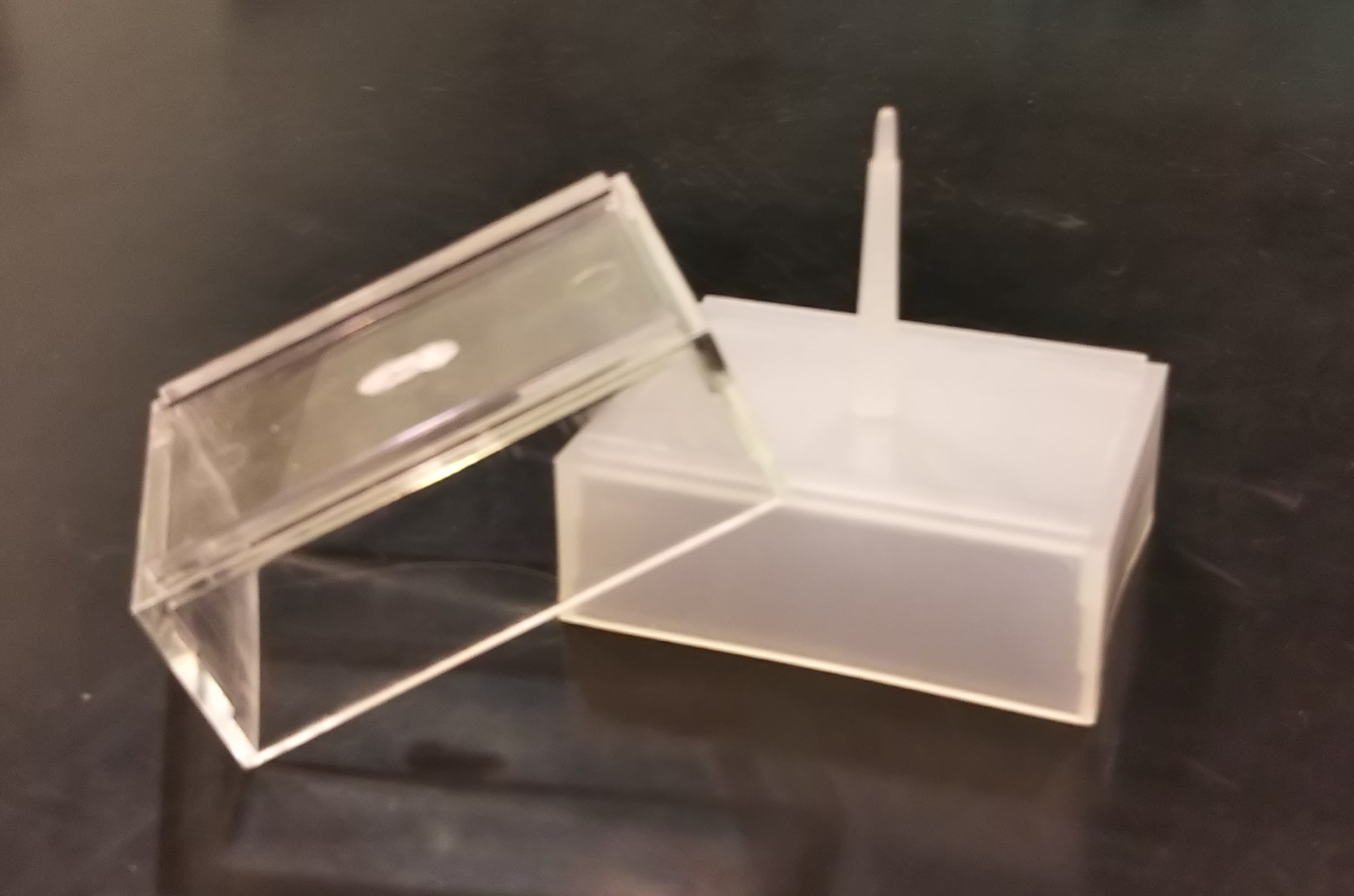 プラスチック射出成形品