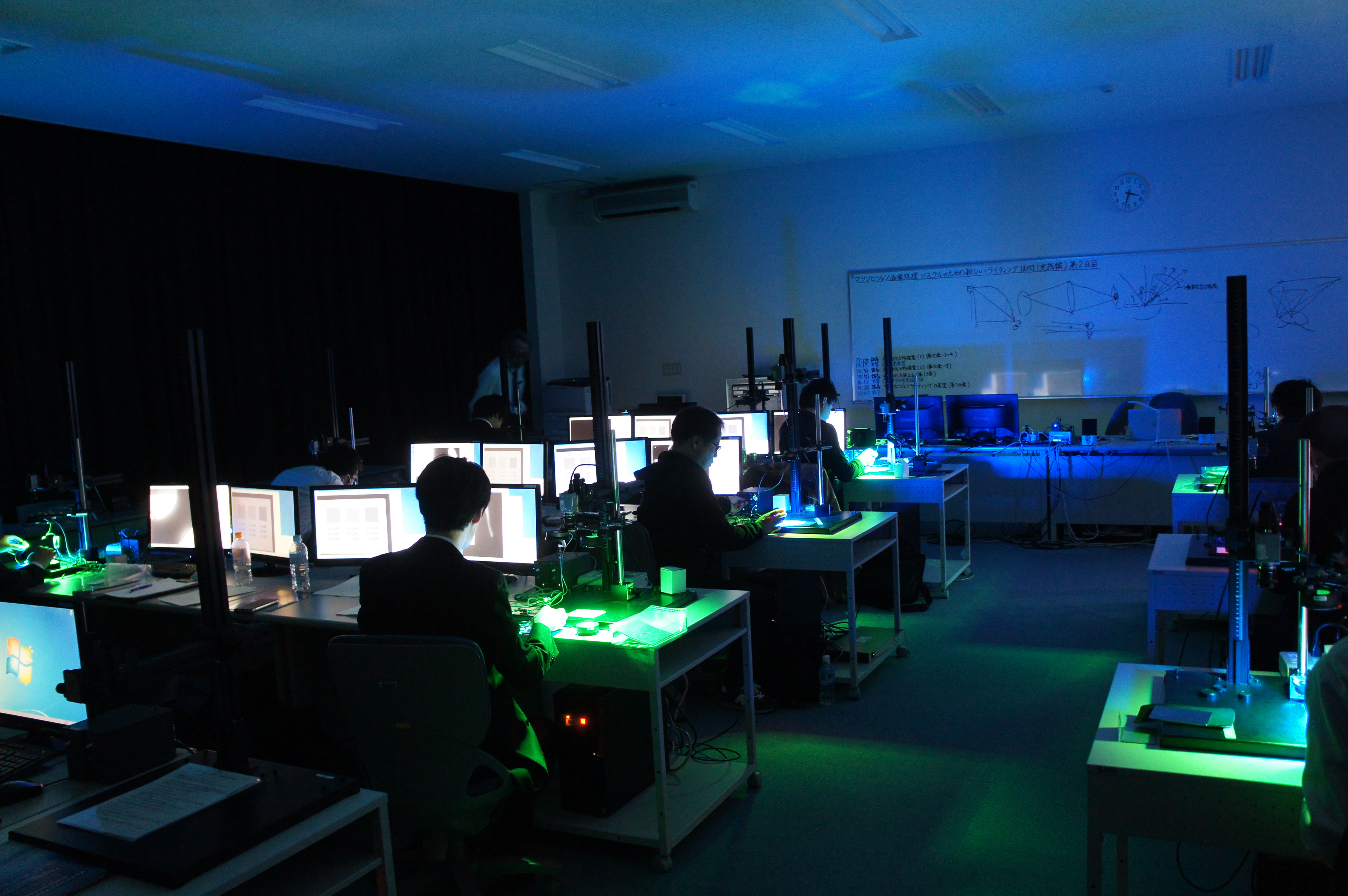 画像V008.jpg本セミナーで使用するリング照明